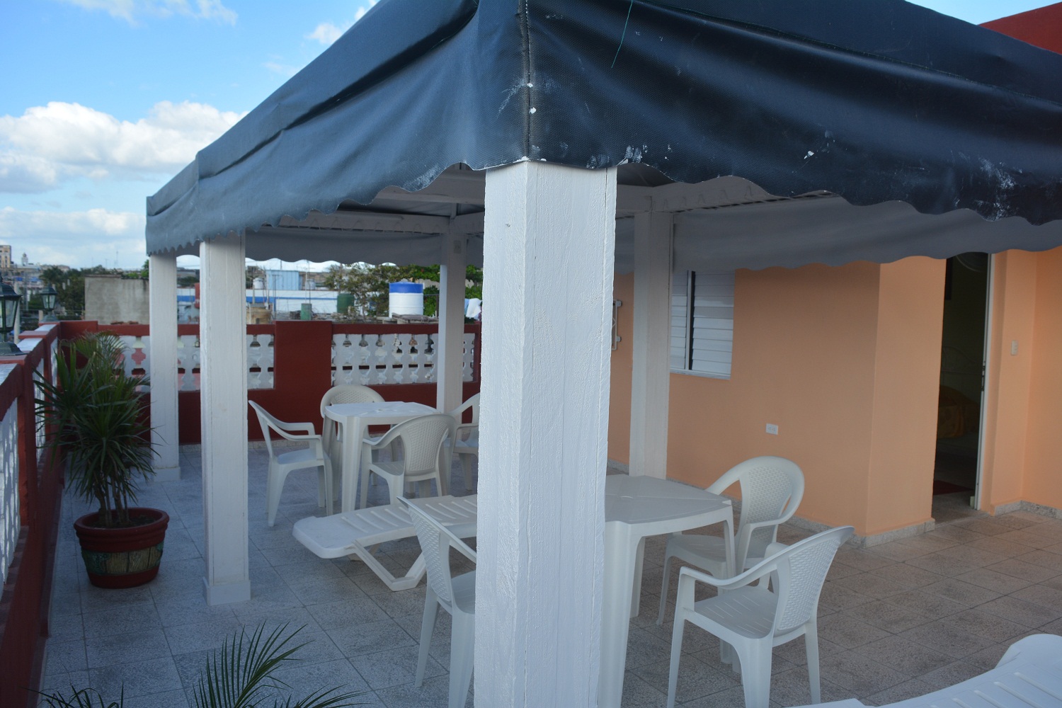 Hostal Amanecer gallery image 16