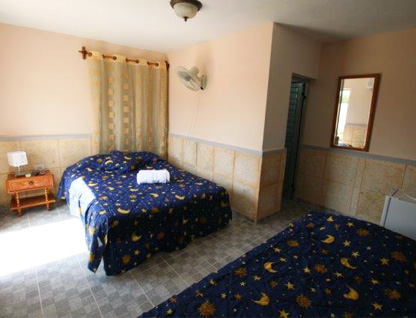 Hostal V&B gallery image 1